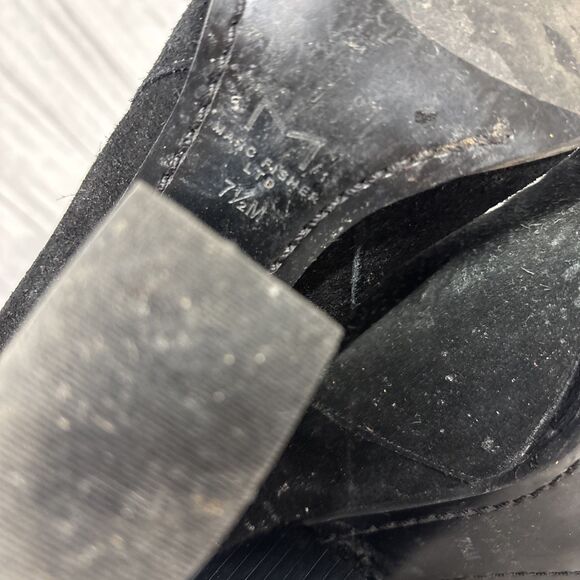 Womens Size 7.5 Marc Fisher Black Suedes Booties - Picture 8 of 8